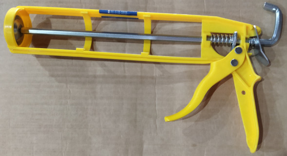 Пистолет для герметика скелетный пластиковый 2 ребра