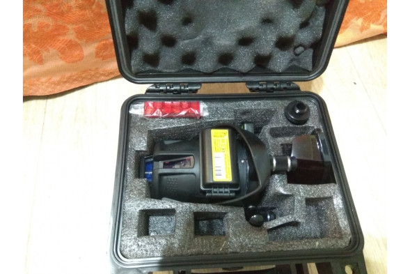 Лазерный уровень ADA ULTRALINER 360 4V (построитель, лазерные очки,магнитная мишень)